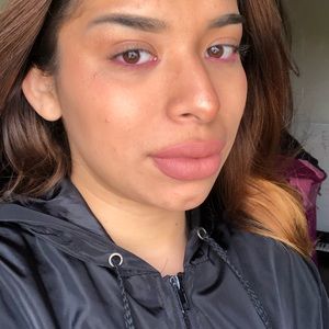 Meet your Posher, Esperanza